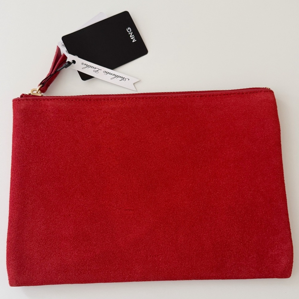 NWT Mango Pouch